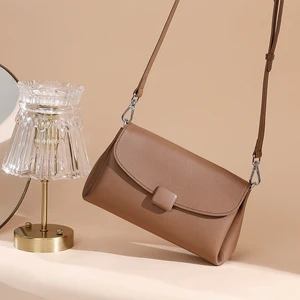 Factory Wholesale Women's Retro CE Genuine Leather Handbag OEM/ODM High-quality Shoulder Crossbody Bag for Ladies square Purse