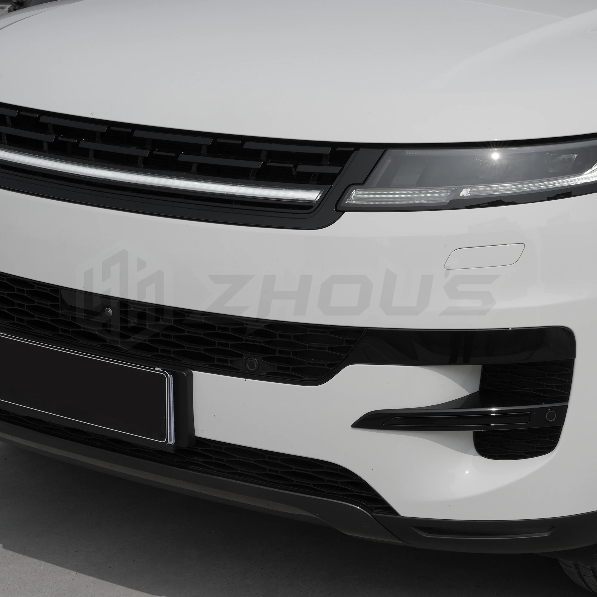 Car Accessories Customized Car Front Bumper Car Modification Parts Body Kit for Land Rover Range Rover Sport 2023