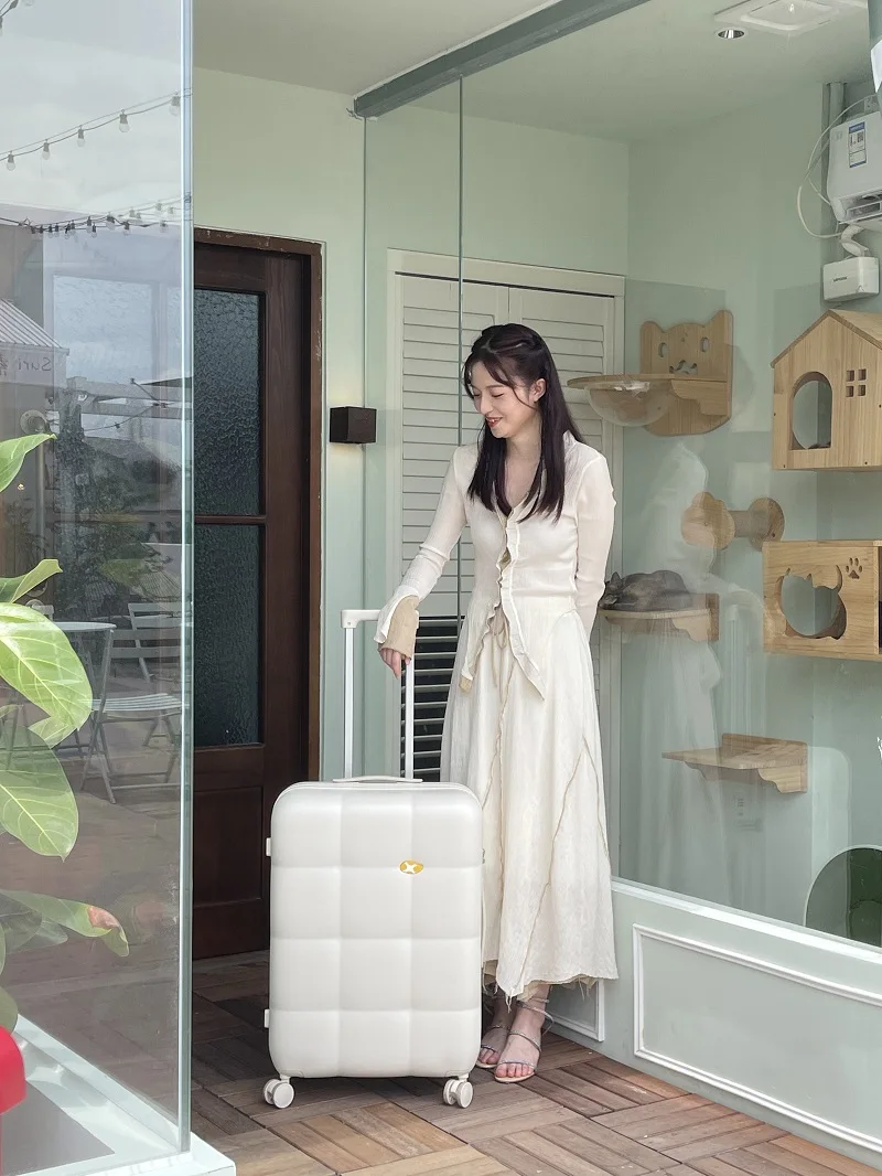 Wholesale New Suitcase Luggage Trolley Bags Travel Pc Tsa Luggage Lock