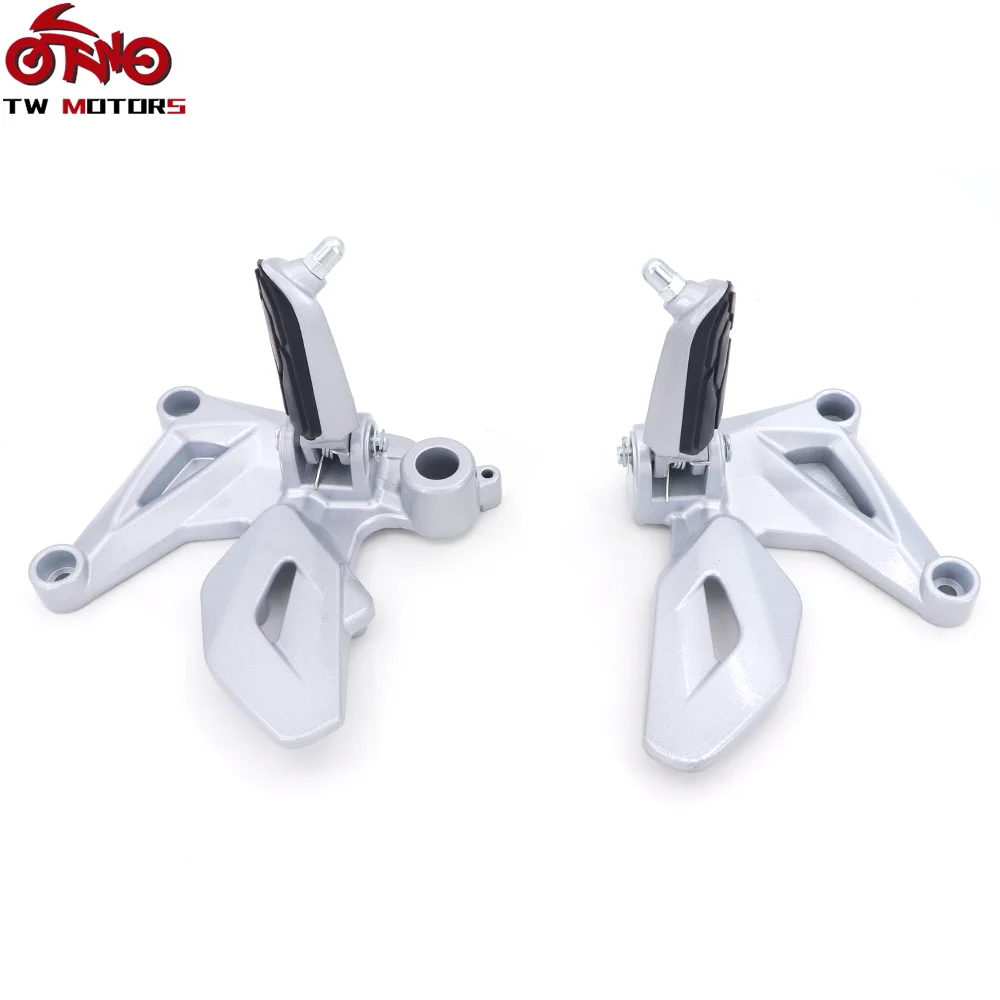 Factory Direct Sales Motorcycle Front Footrest Pegs Front Foot Pedals Assembly for Tvs Motorcycle Spare Parts