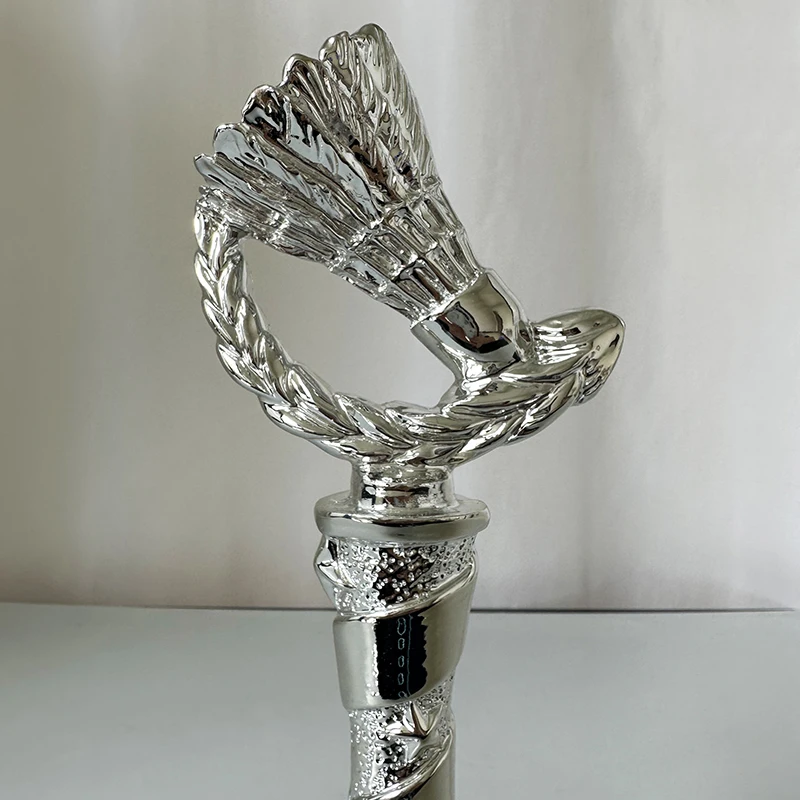 Customized sports award trophy resin crafts gold plated resin trophy star trophy crystal awards