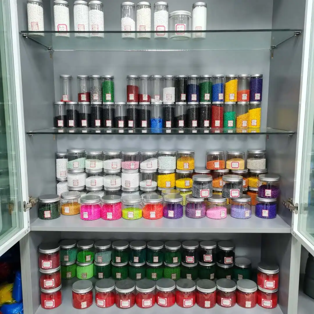 Plastic Products Manufacturer Pink Masterbatch In China