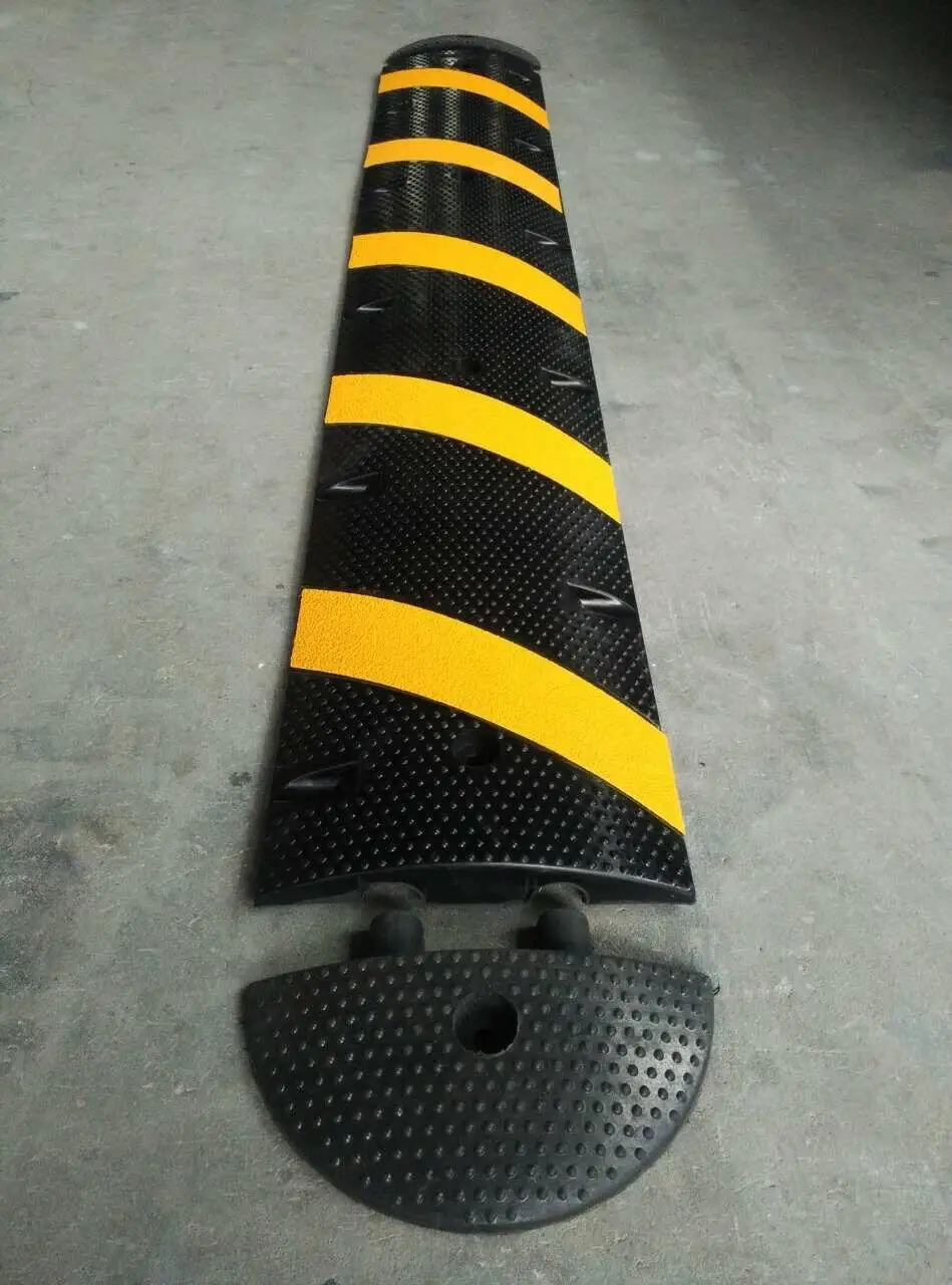 Rubber Speed Bump Ramp Crumb Speed Bump For Road - Buy Speed Bump Ramp ...