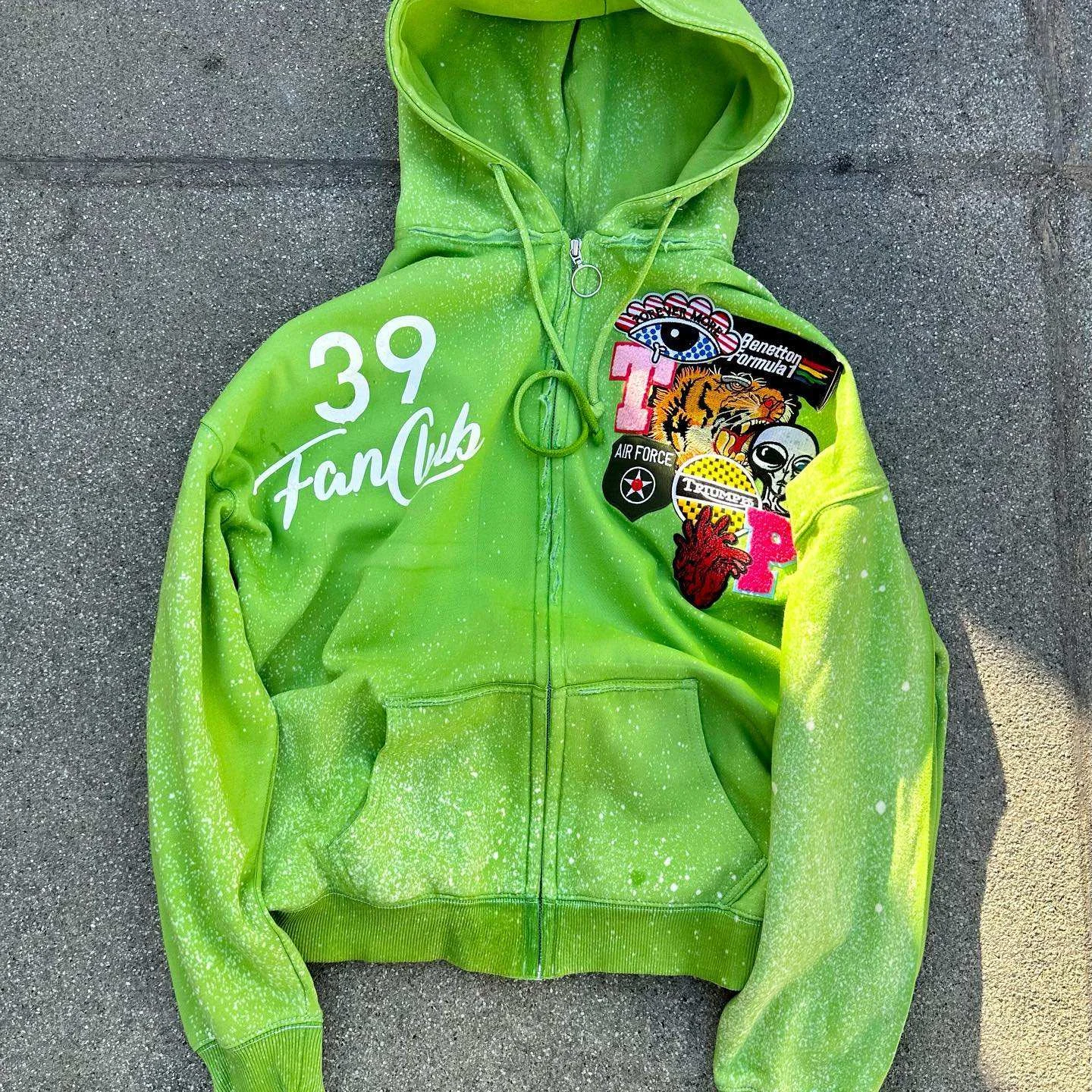 Custom Embroidery Men Heavyweight Sun Faded Zip-Up Hoodie with Embroidered Chenille Patch Applique Boxy Design for Winter Season gallery 5