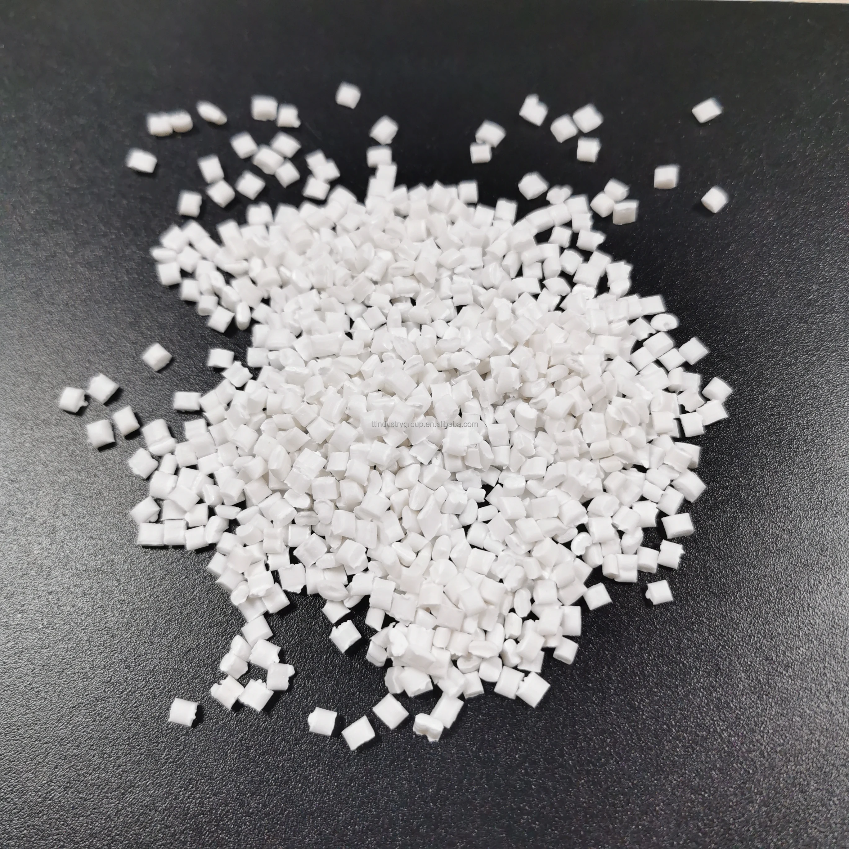 Огнестойкий полипропиленовый материал серого цвета и белого для литья под