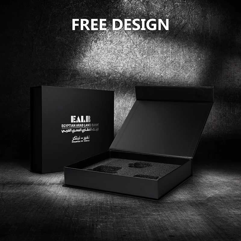 Caixa de paper rígida personalitzada de regal negra amb tancament magnètic, emballatge rígid amb inserció de fusta personalitzada i impressió del logotip per a cosmètics i perfums com a regal