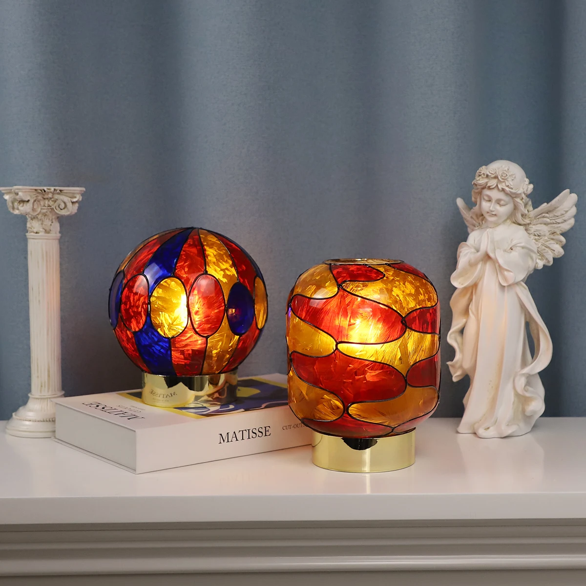 Battery Operated Creative Globe Glass Table lamp LED Night Light for Home Decoration supplier