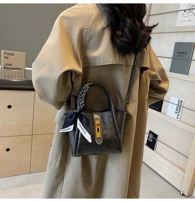 Retro Frosted Shoulder Handbag Pillow Bag Woolen For Women Zippered Interior Pockets Medium Boston Style main image 0
