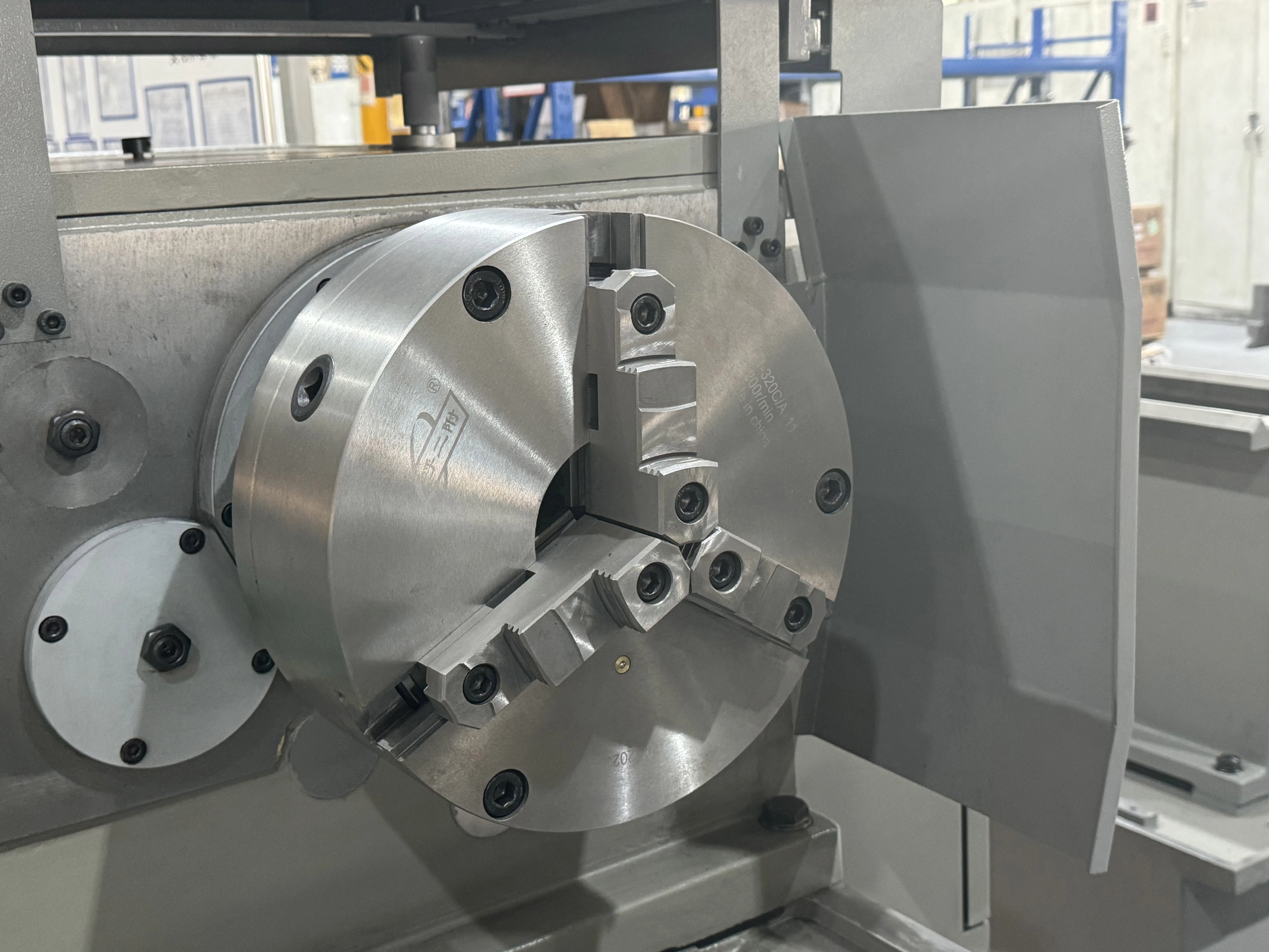 Heavy Duty Horizontal Manual Lathe CW6163B Flange Lathe 3000mm SMTCL Large Lathe Machine
