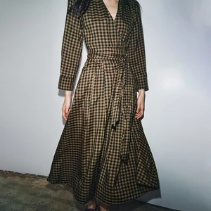 Wisrise Fashion OEM & ODM High Quality Check V-neck Shirt Adjustable Tie Belt Pleated Midi Dress