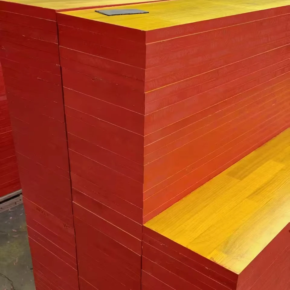 Moden 21mm 27mm 30mm Panel Bekisting 3-Ply Kuning Kedap Air Papan Pekak Fenolik Mesra Alam untuk Bekisting