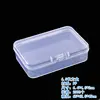Une boîte rectangulaire mesurant 6,4*4,5*2 cm.