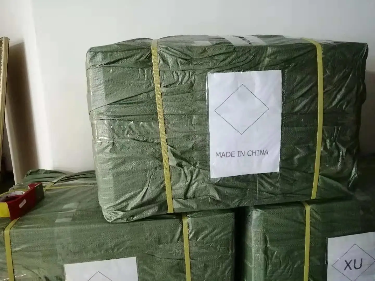 
 Блестящее укороченное Женское зимнее пальто ярких цветов с длинным рукавом, пузырьковое розовое пальто, пуховик  