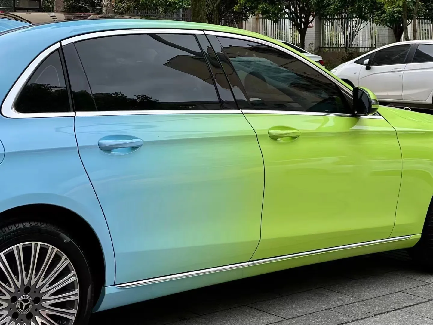 Custom Super Gloss Green Blue Gradient Protective Film Car Color ...