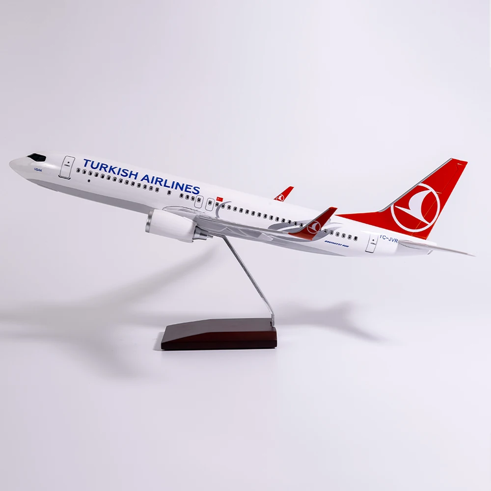 Business Gifts - Premium Quality Airplane Model Boeing 737-800