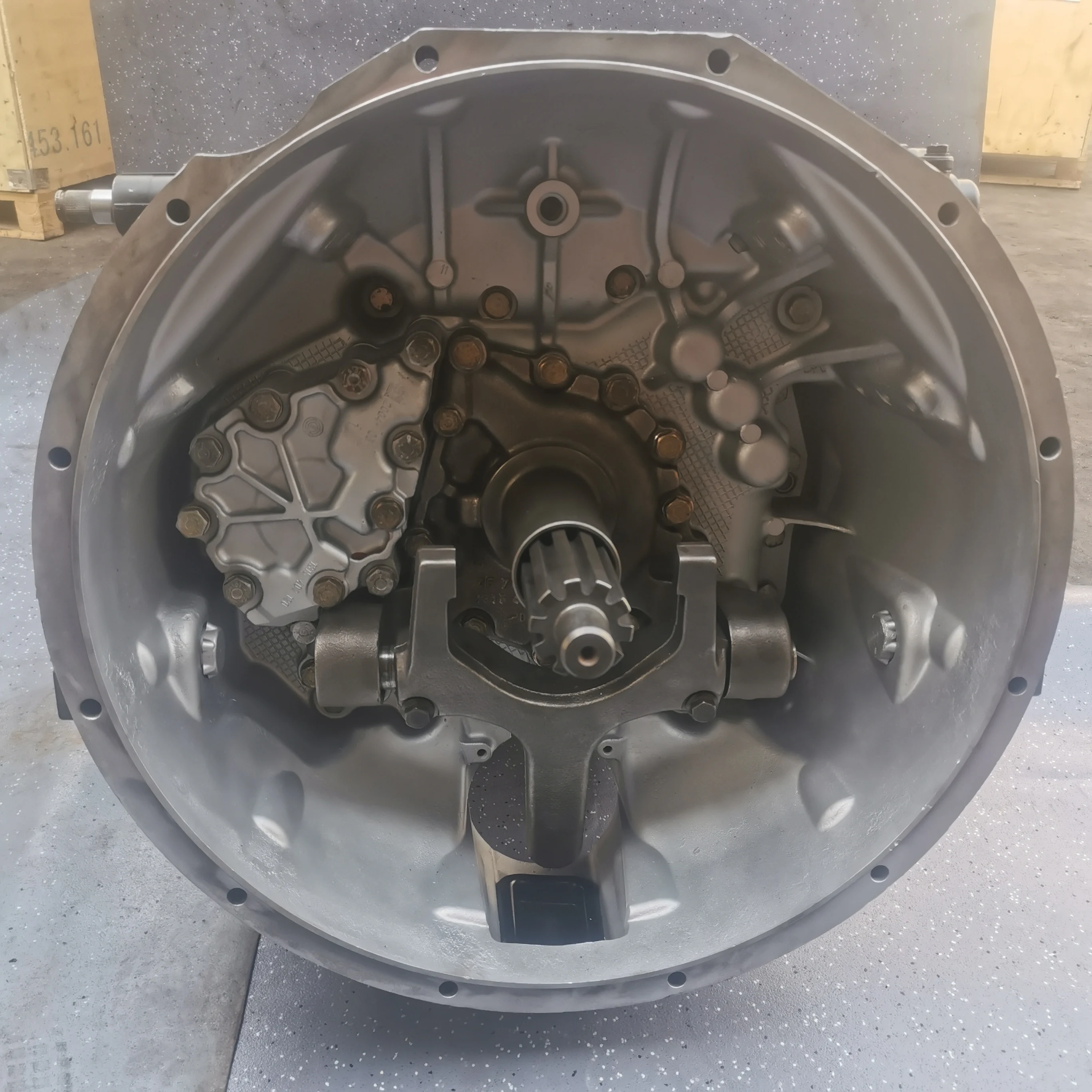 【中古】 Einzelhaft ファルコ Yongliwei Original Ecosplit16 Gearbox - 13L Manual Transmission