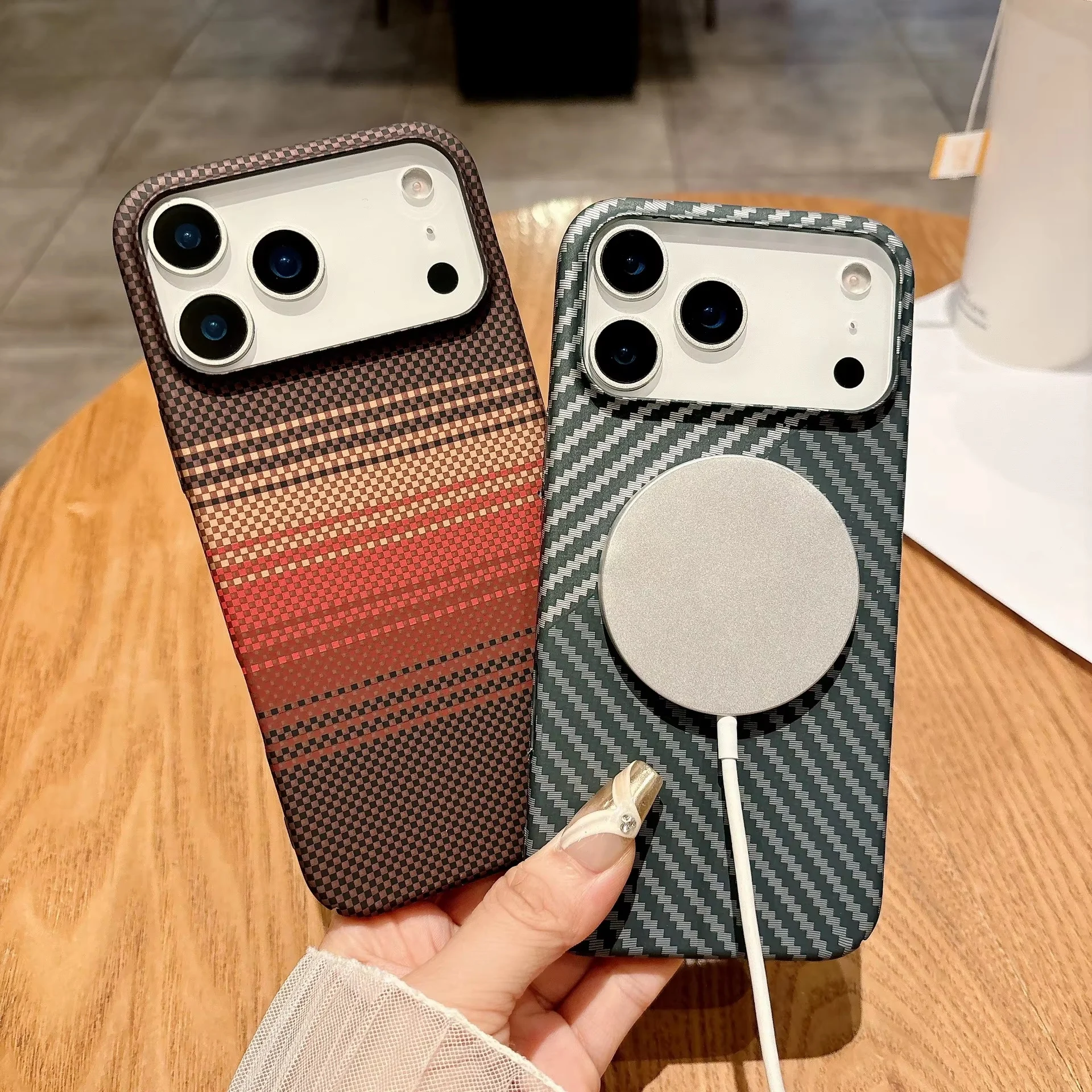 No Real Carbon Fiber Non-magnetic or Magnetic Mobile Phone Case for iPhone 17 17 Pro Max iPhone Case