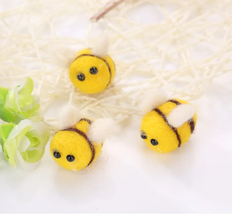 Wool Felt Bee Mini Crafts Balls Bumble Bee Decor Diy Craft Toys 30