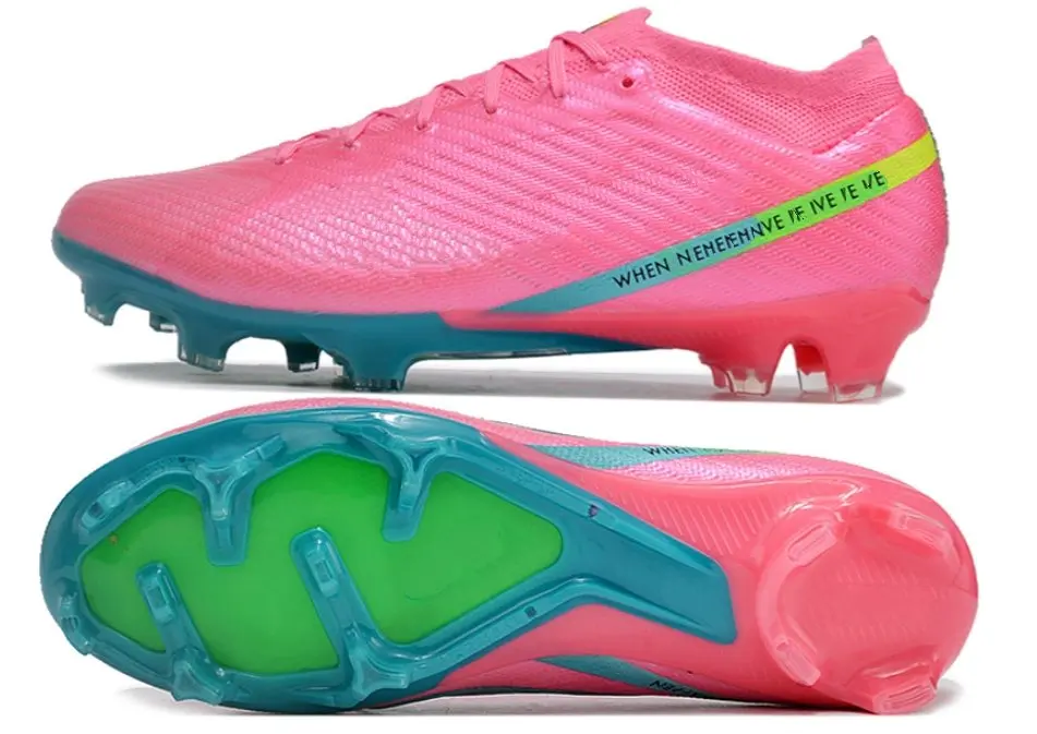 Custom Made Outdoor Men Boys Soccer Shoes TF/FG Boots