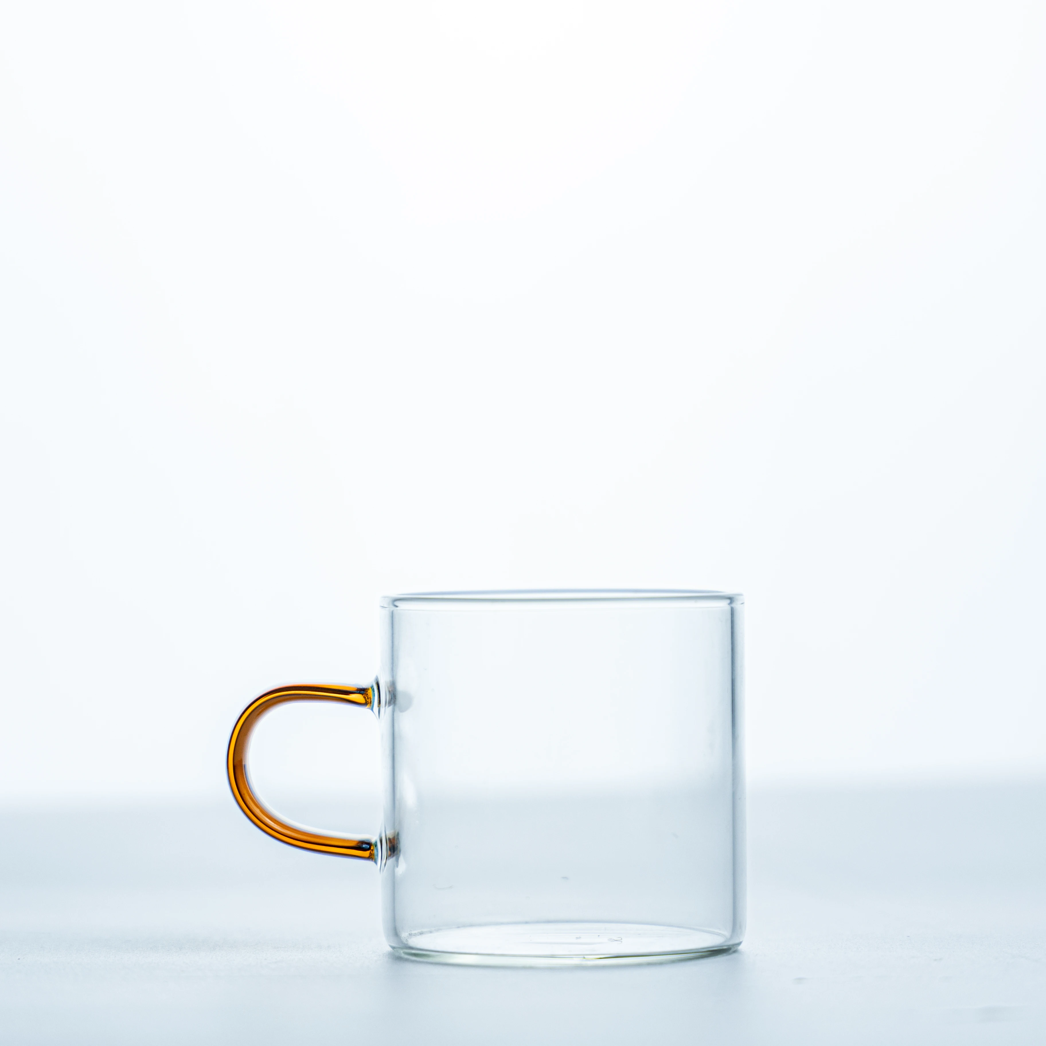 Самые продаваемые чашки различных стилей на заказ, высокая кофейная чашка из боросиликатного стекла