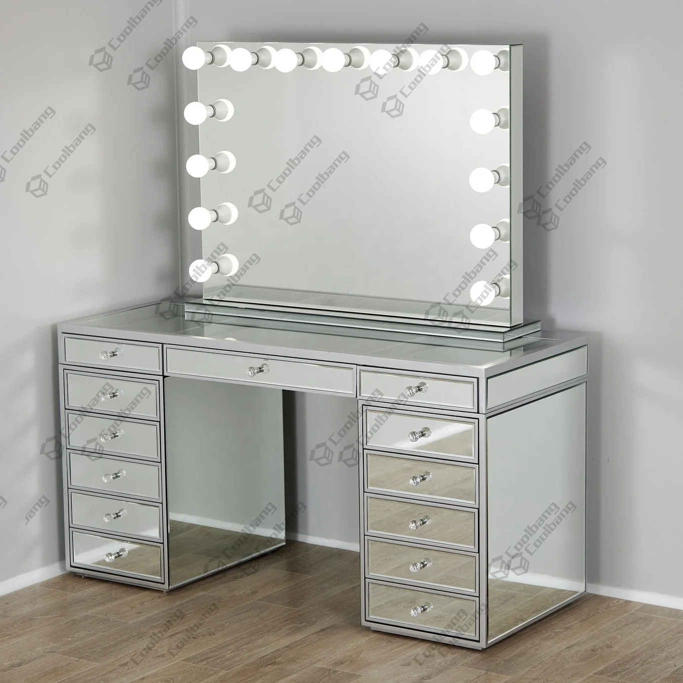 OEM/ODM роскошный туалетный столик с измельченными бриллиантами Зеркальный для