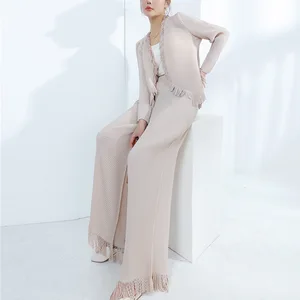 Fast Shipping Women's Fashion 2-Piece Set Stretch Casual Tassel Top and Wide-Leg Pants Set Miyake Pleated Set