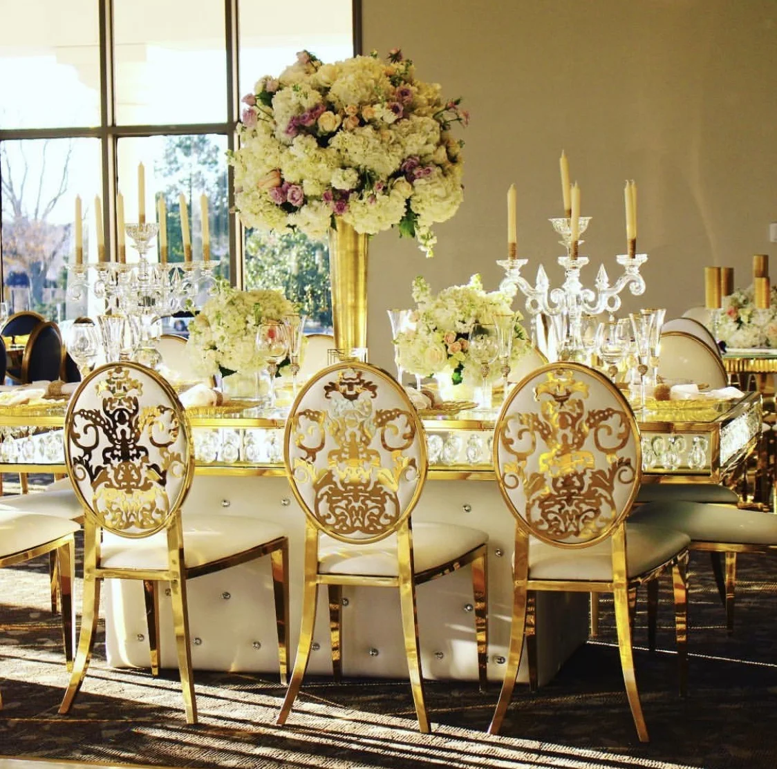 Wholesale Luxury Gold Oval Back Design Stackable Wedding Chair for Event