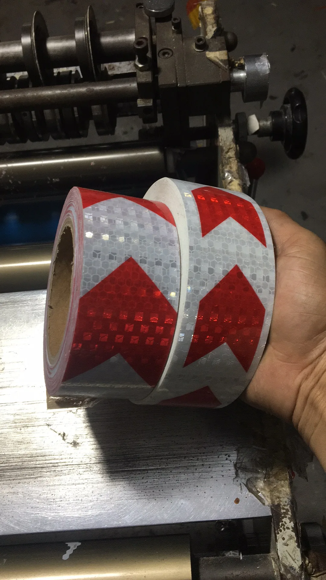 Желтая/зеленая и черная стрелка предупреждающая лента для безопасности дорожного движения отражающая наклейка светоотражающая