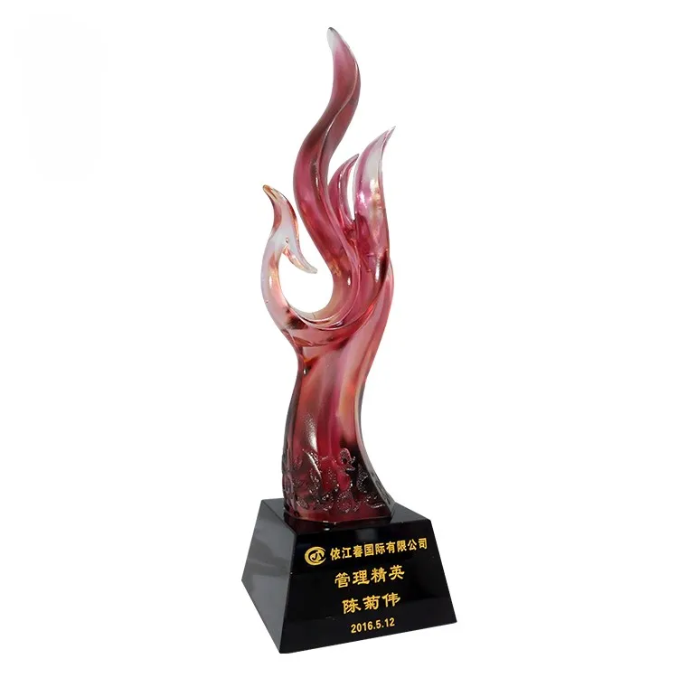 Small Bridge Custom LIULI Crystal Trophy Creative Style Welcome Gifts Crystal Glass Finish Technique Games Awards supplier