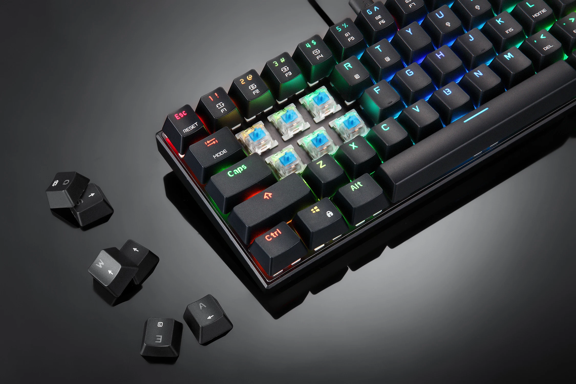 Механическая клавиатура MOTOSPEED CK61 CK62 с русской и английской раскладкой игровая RGB подсветкой защитой от фиктивных нажатий для игрового компьютера Teclado
