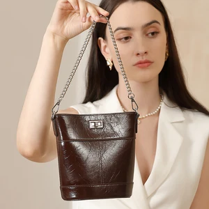 Manufacturer Wholesales Vintage Women's Top Grade Leather Shoulder Bags High-quality Oiled Leather Bucket Bags for Ladies