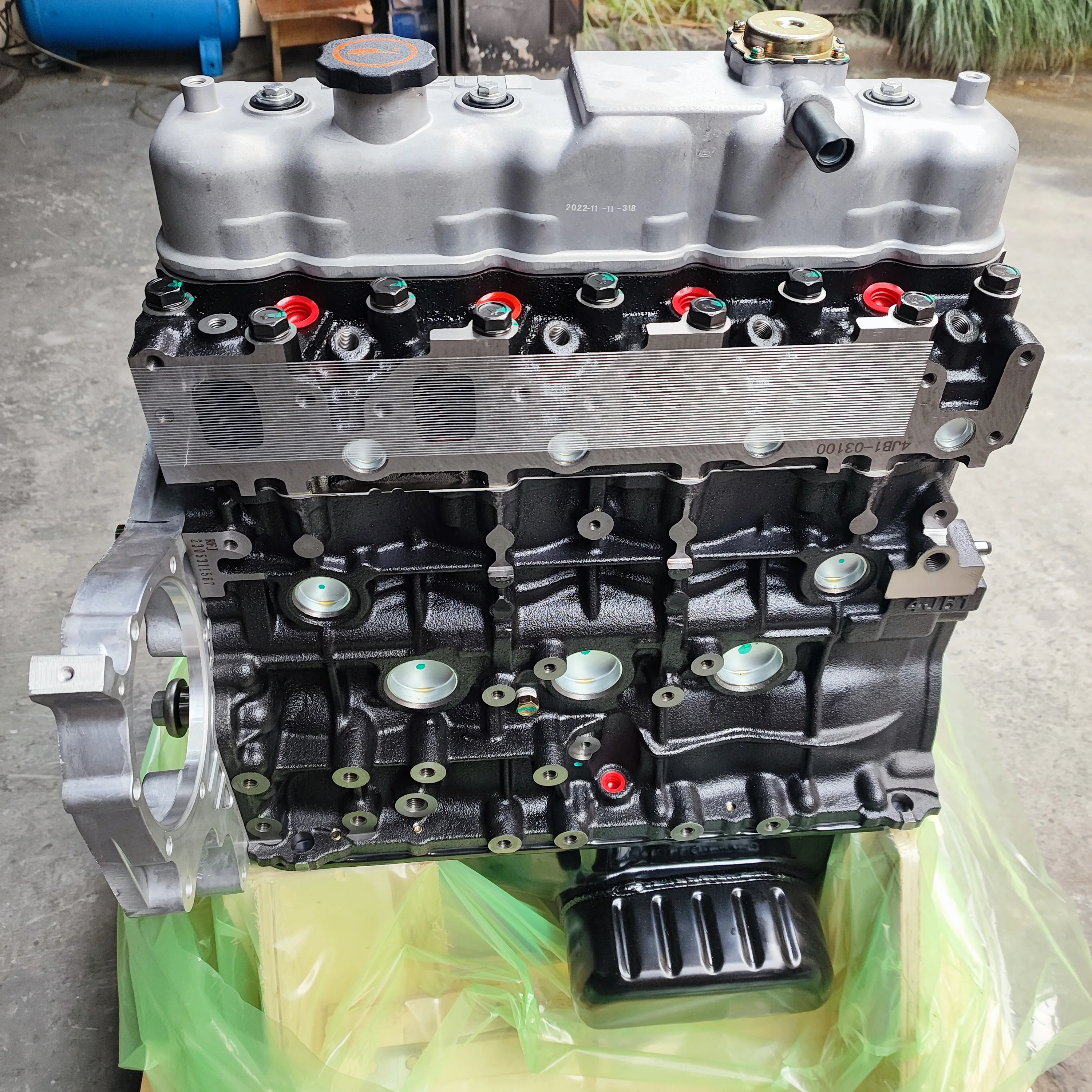 Original Quality New 4JB1 LONG BLOCK Cylinder Head ENGINE