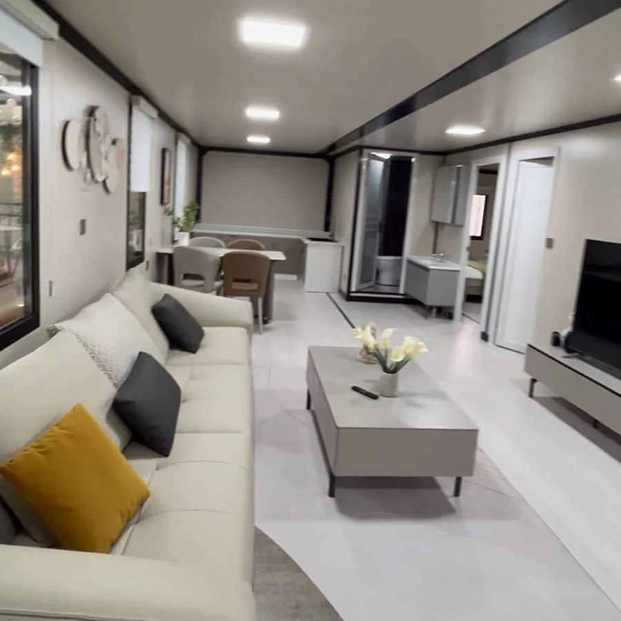 Luxury Custom Modular Homes Extendable Prefabricated House 20Ft 40Ft 3 Bedrooms and Living Room Container House Customized