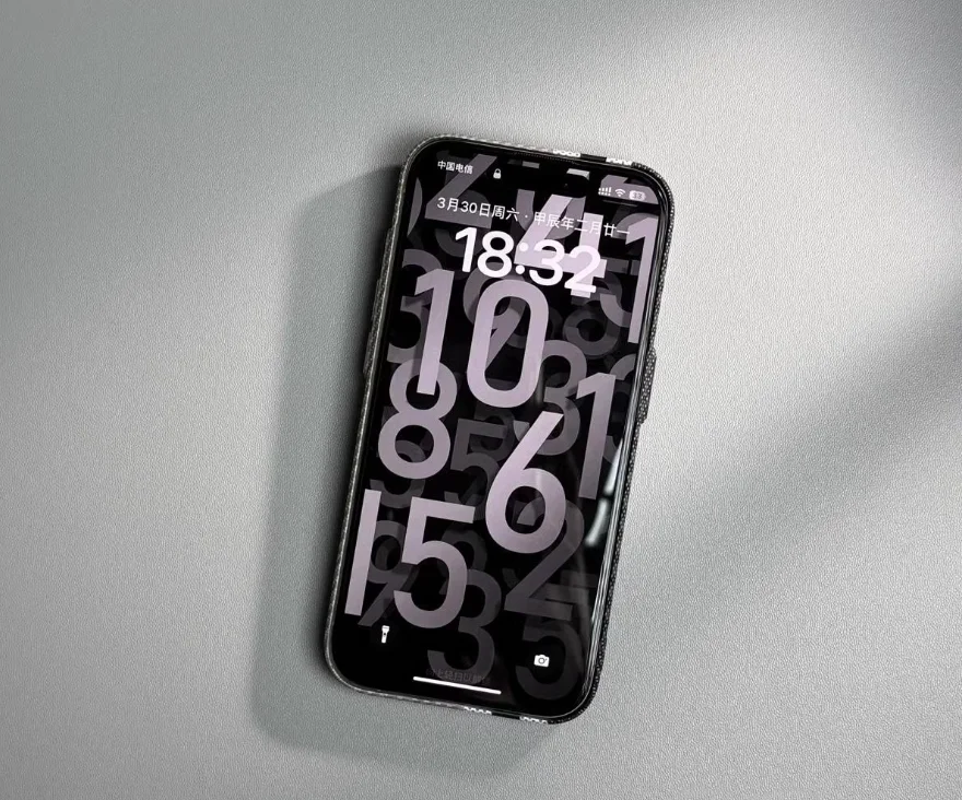 iPhone15ProMax新款现货到货手机壳磁性硬壳碳纤维颗粒防摔保护套