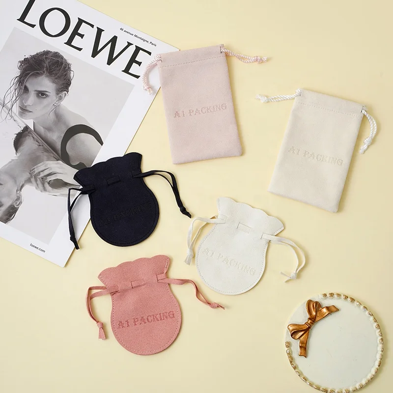 A1 Custom Emboss Logo Microfiber Jewelry Flap Pouch Luxury Pink Envelope Suede Earring Necklace Packaging Custom Size Custom