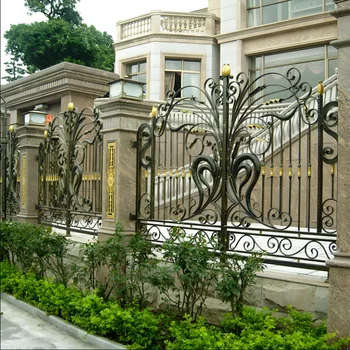 Traditional Metal Aluminum Garden Balcony customization  privacy luxury decorative black powder coated eco-friendly Fence