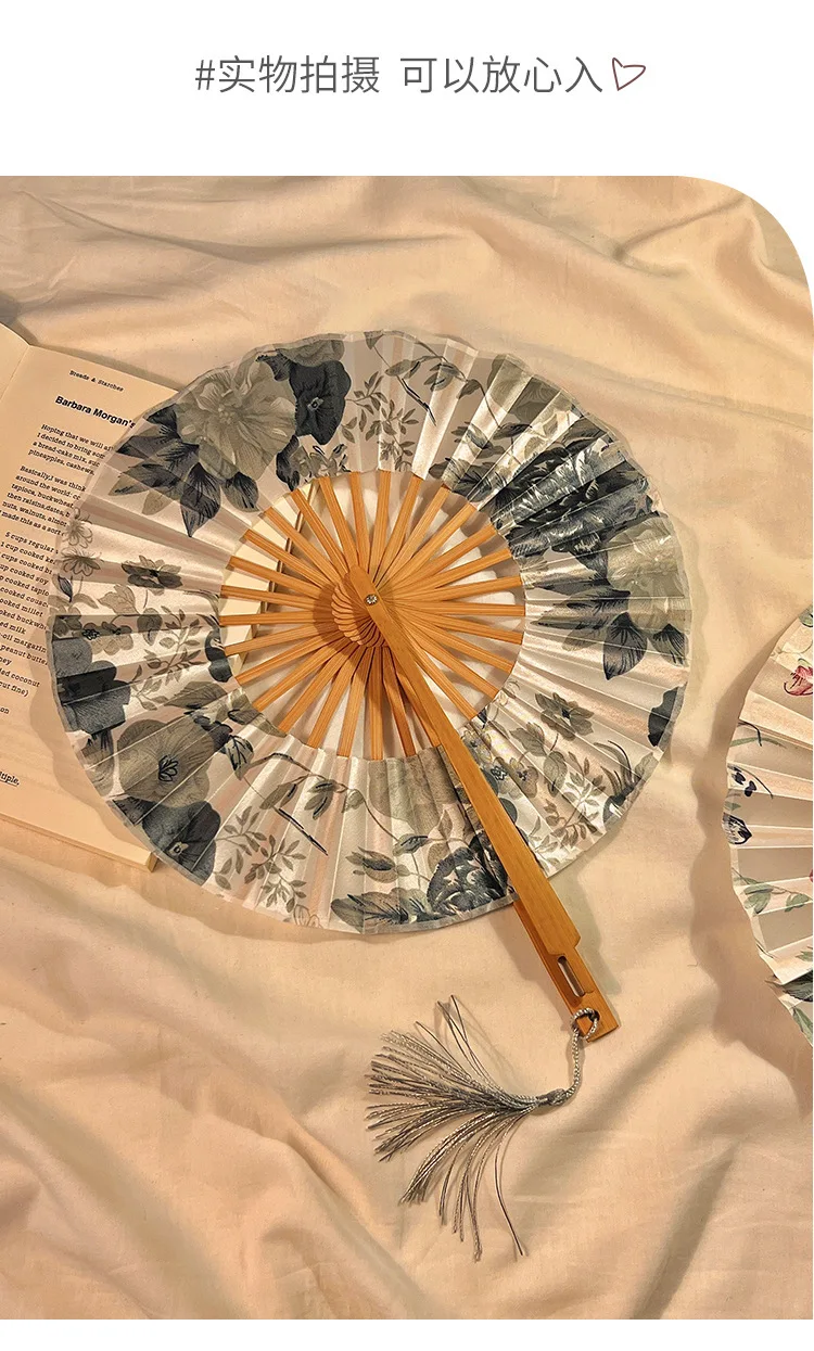 Eco-Friendly Bamboo Hand Fan with Folk Art Design for Home Decoration and Promotional Gifts 21*38cm