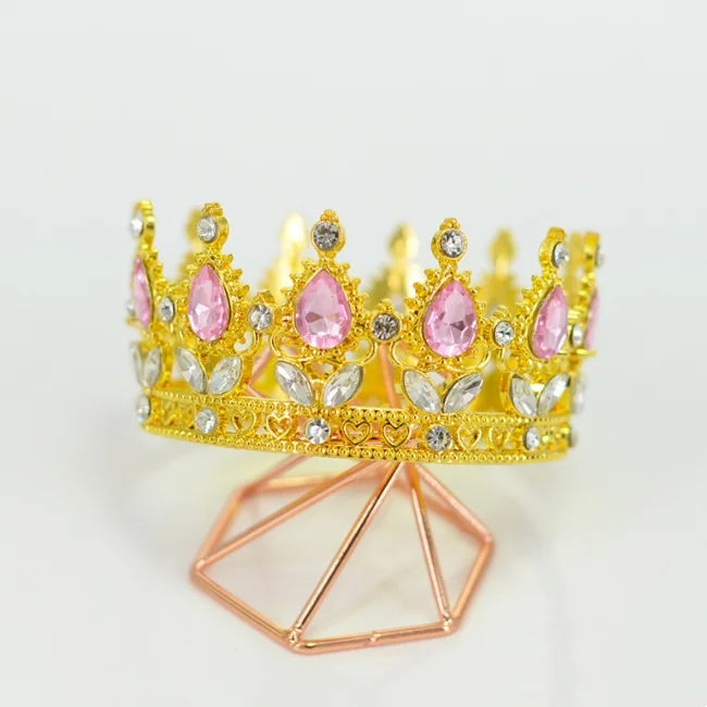 Оптовая продажа Лидер продаж прочная корона принцессы для букета торта прибытия в стиле барокко