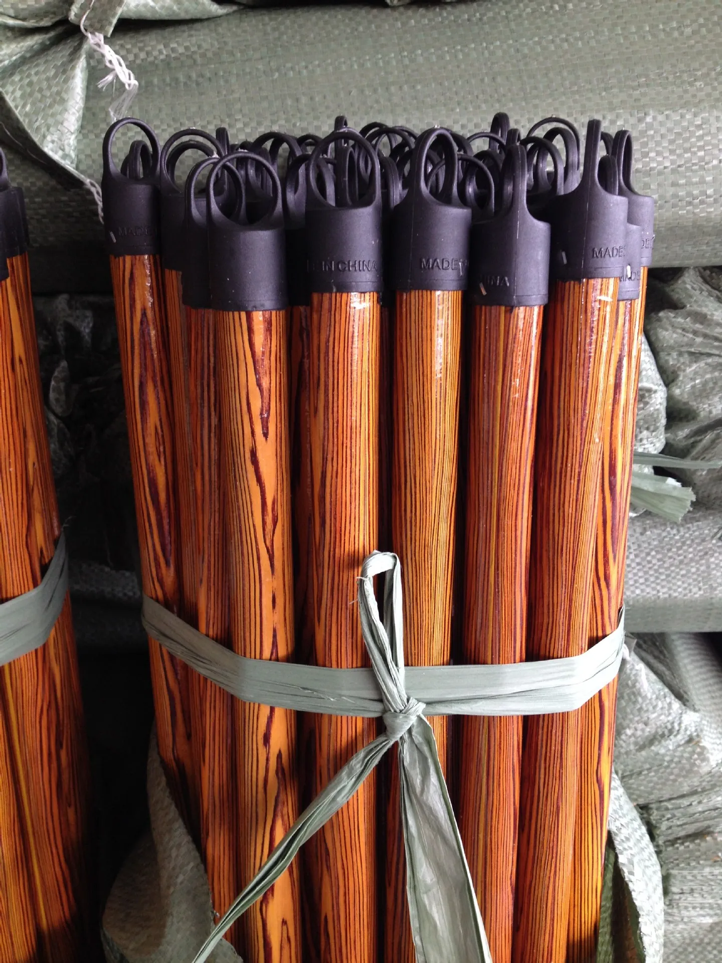 Cleaning Tools Ecofriendly Chinabroomstick Eucalyptus Wooden Broom