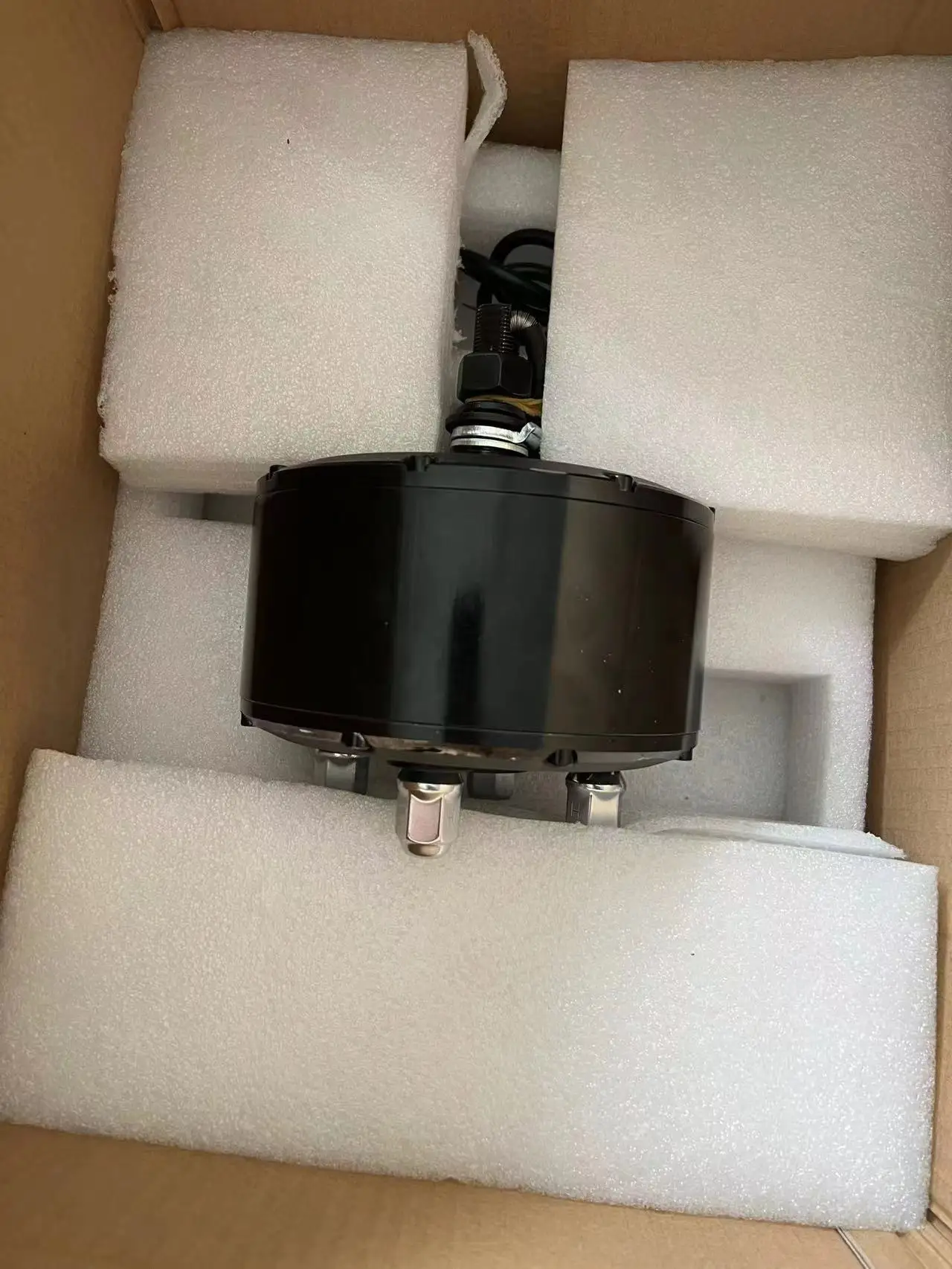 Reacher 48v 1000w Brushless Hub Motor Electric Car Wheel Robot Agv Hub