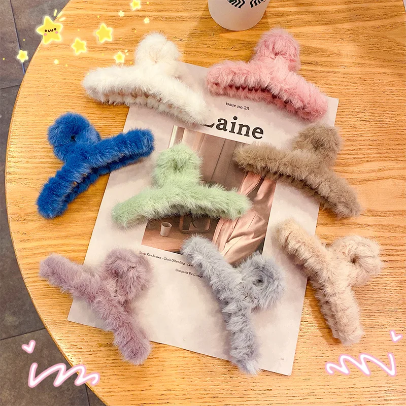 Autumn and Winter New Style Women Soft Plush Hair Claws Korean Fashion Female Fuzzy Hair Claw Clips