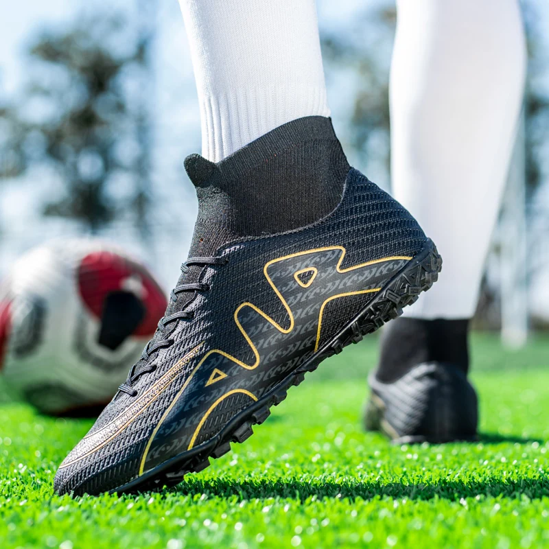 Manufacturer Custom Men Football Boots Comfortable Studs Cleats Custom