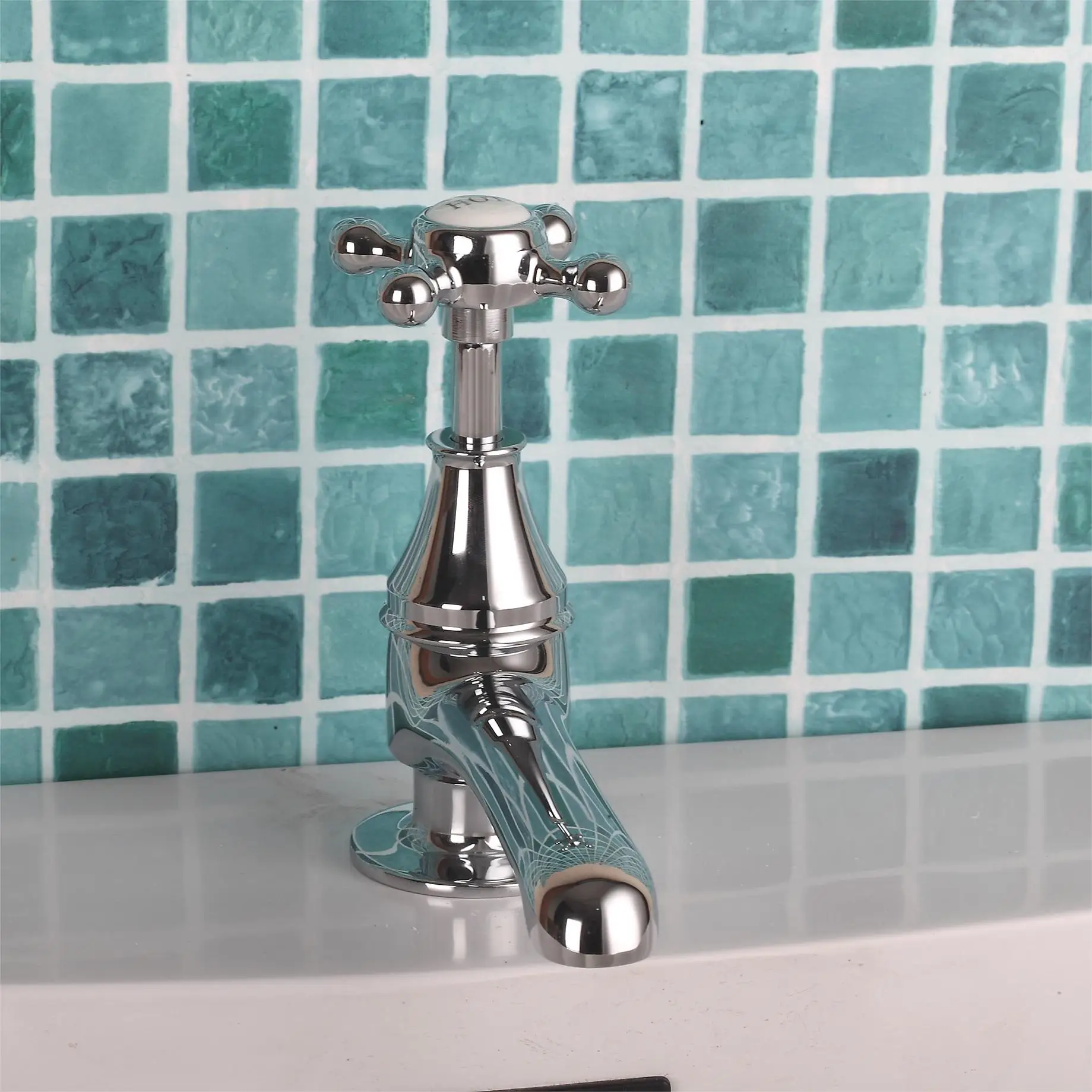 Luxury Gold Brass Basin Pillar Taps - Gold factory