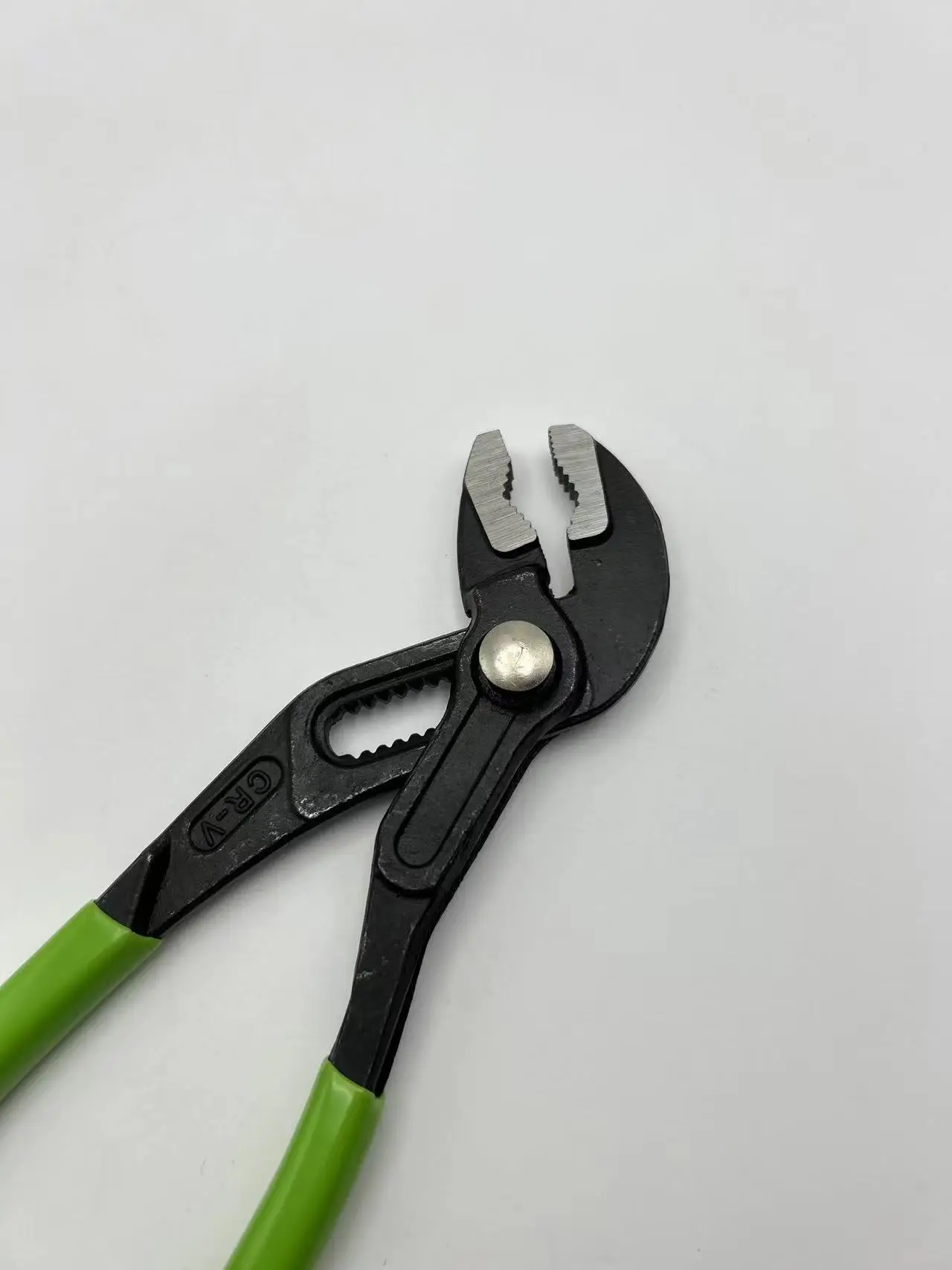 Quick Release Groove Joint Pliers Grab Function Home Repair Plumbing Gripping Nuts Pipes Fittings Durable Steel Plastic Molded supplier