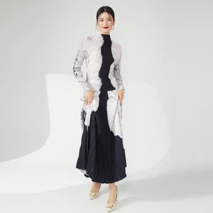 Women's Fashion Casual Style Two-Piece Set Pleated Skirt Turtleneck Stretch Printed Top and A-Line Skirt