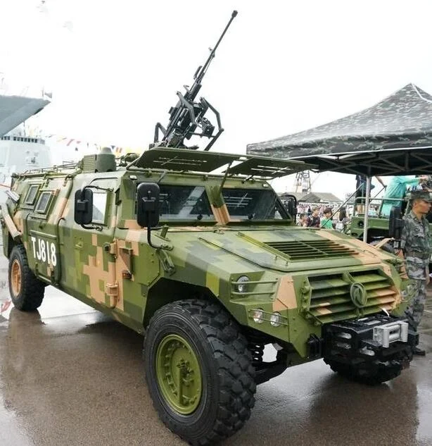 東風装甲軍4x4全地形対応車 Buy B6装甲車両 使用装甲車両 軍用車両販売のため Product On Alibaba Com