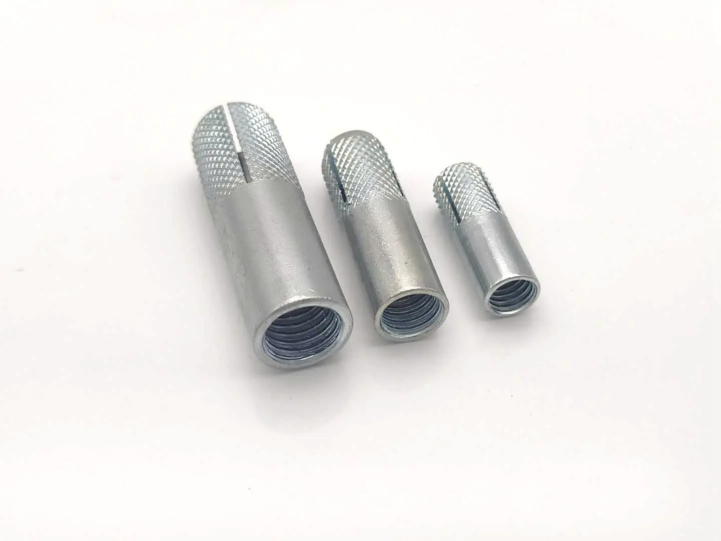 Knurled Expansion Bolts 10-Piece M8x80 Concrete Anchor Bolt Kit - Carbon Steel Drop-in Anchors For Construction Concrete Fasteners