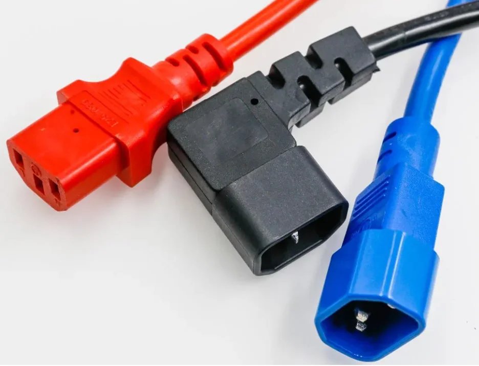 Iec c14 c5. Кабель питания c14-c15. iec c14 разъем. шнур c14 schuko. шнур питания r-10-cord-c13-c14-1.8.