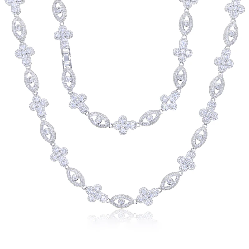 Collana con ciondolo croce e occhio in moissanite stile rapper_voghion.com