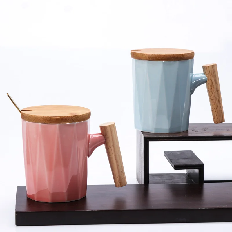 Wholesale Nordic Creative Glazed Ceramic Wood Handle Mug Milk Coffee Mug with Spoon and Bamboo Lid